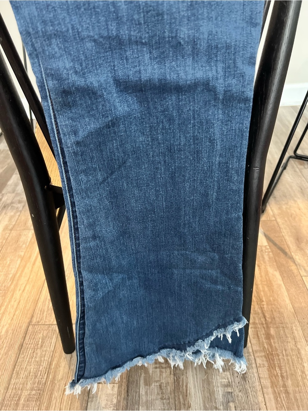 Judy Blue Medium Blue Distressed Jeans